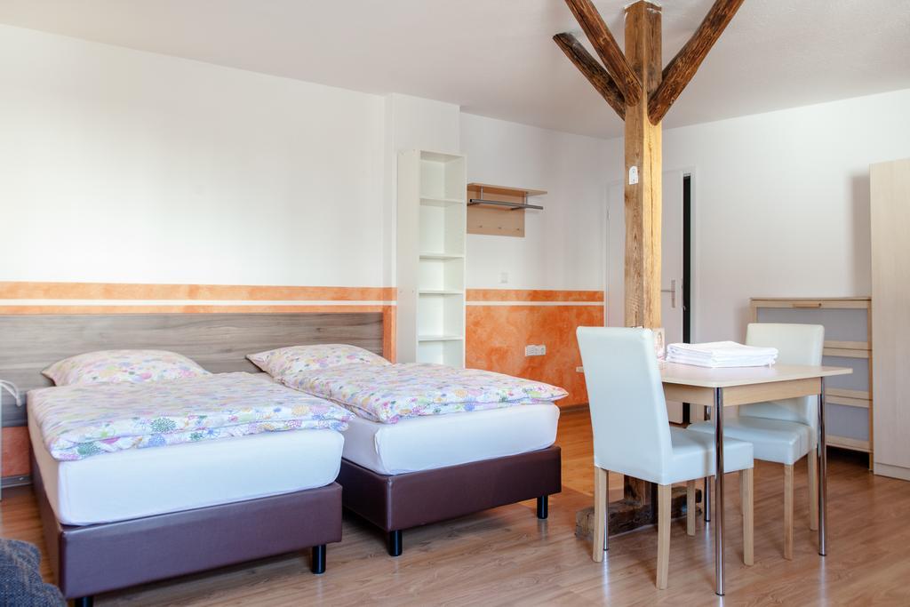 Pension Klingenstr. 23 Hotel ไลป์ซิก ห้อง รูปภาพ
