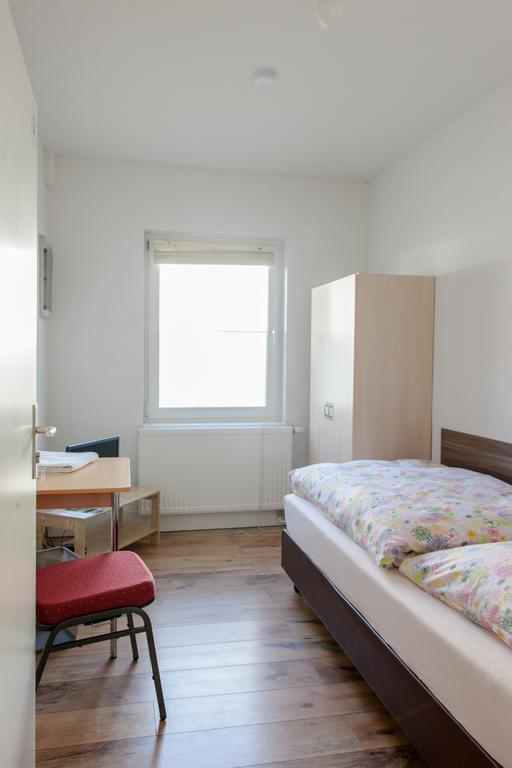 Pension Klingenstr. 23 Hotel ไลป์ซิก ห้อง รูปภาพ