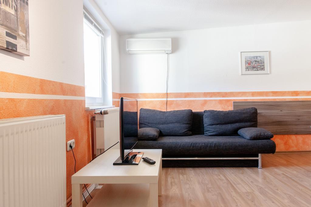 Pension Klingenstr. 23 Hotel ไลป์ซิก ห้อง รูปภาพ