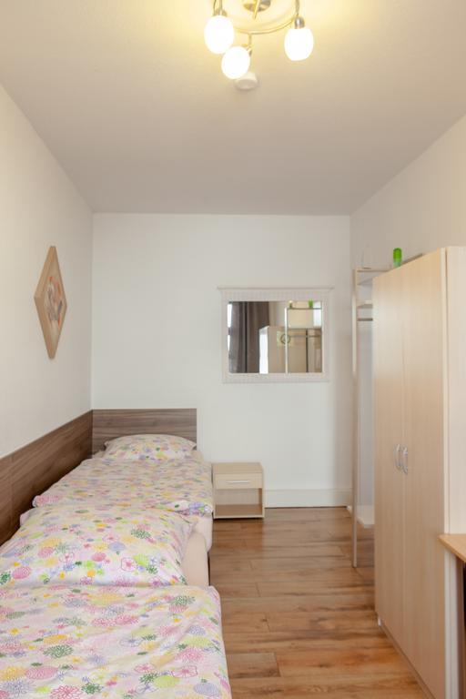 Pension Klingenstr. 23 Hotel ไลป์ซิก ห้อง รูปภาพ